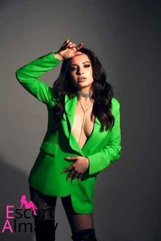 Софа — возраст 23, рост 172, вес 55, размер груди 2