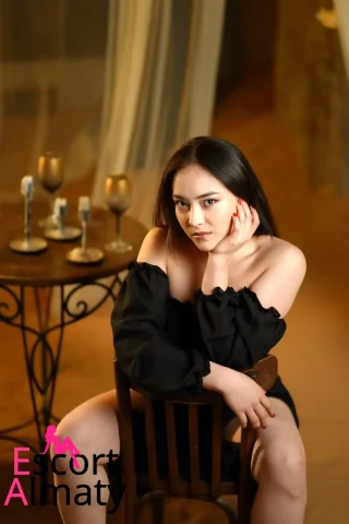 Айла — возраст 22, рост 165, вес 60, размер груди 3